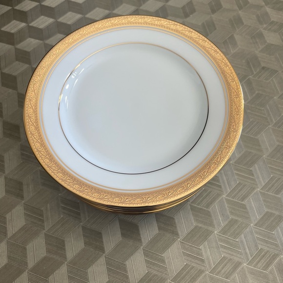 Noritake Fine Porcelain CRESTWOOD Gold Bread and Butter Plate Set of 8 Plates - Picture 4 of 10